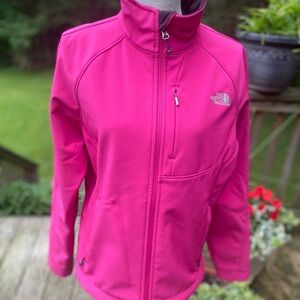 EUC women hot pink Northface  jacket large
